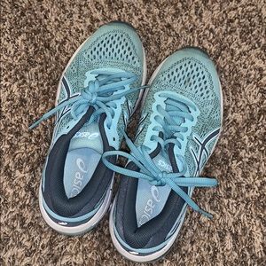 Women’s Asics Running Shoes